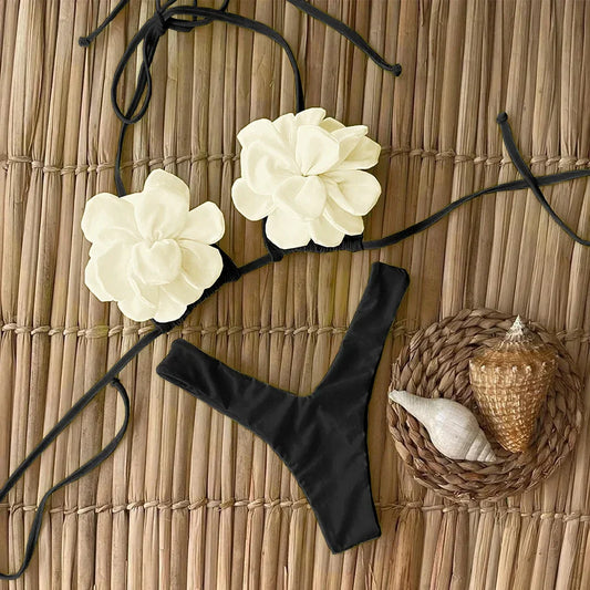 Bikini con Flor Aplicada y Lazo Ref: 0104