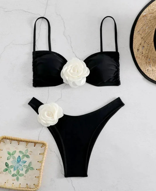 Bikini con Apliques Florales y Tirantes Ajustables Ref: 0119